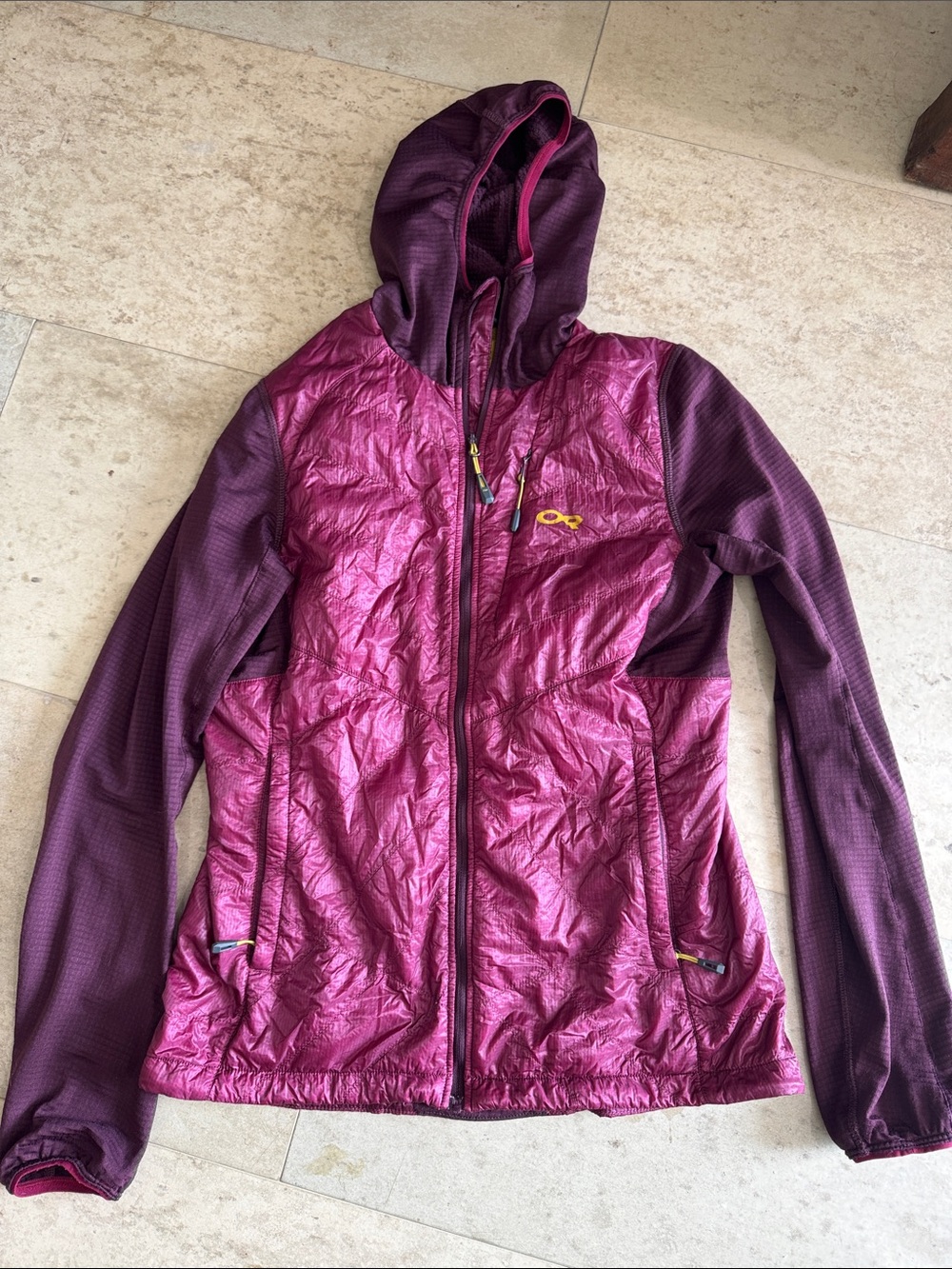 Outdoor Research Hooded Insulated Puffer Jacket - Plum & Dark Plum size medium